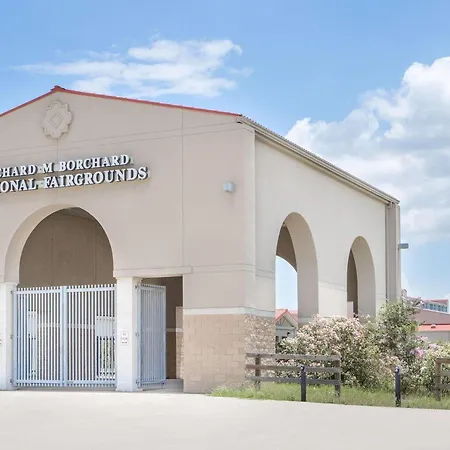 Days Inn By Wyndham Robstown-2